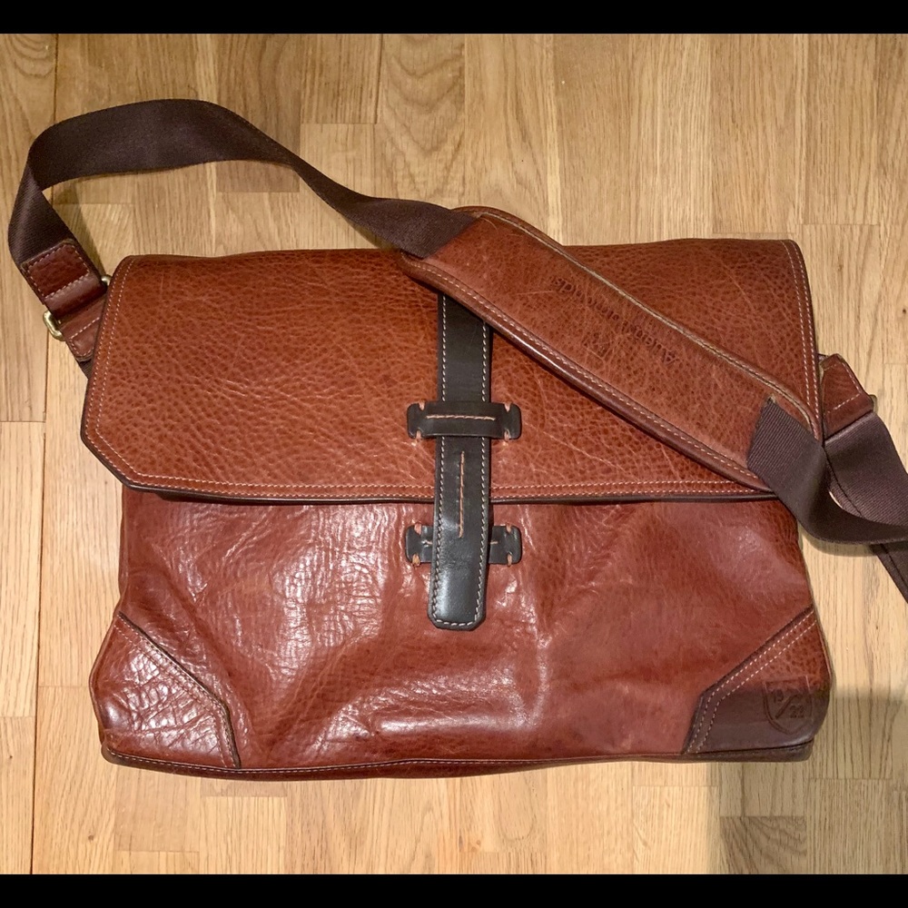 Allen Edmonds Men’s Messenger Bag Briefcase